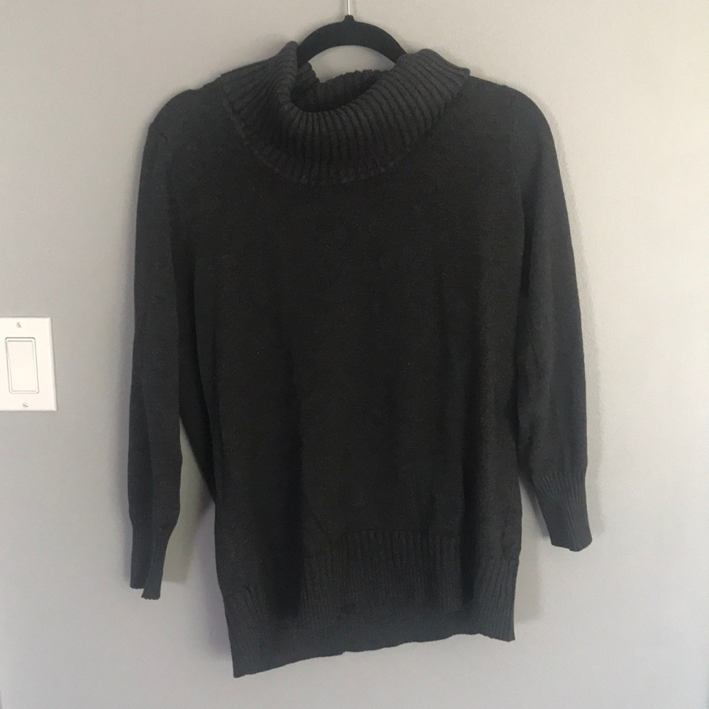 Cable and Gauge Cowl Neck Grey Sweater Women’s Size Medium